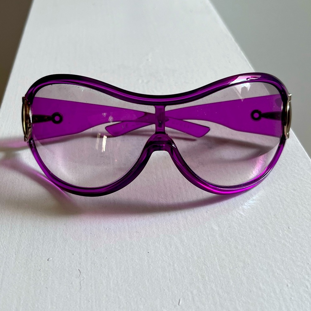 GUCCI Purple Sunglasses with Case